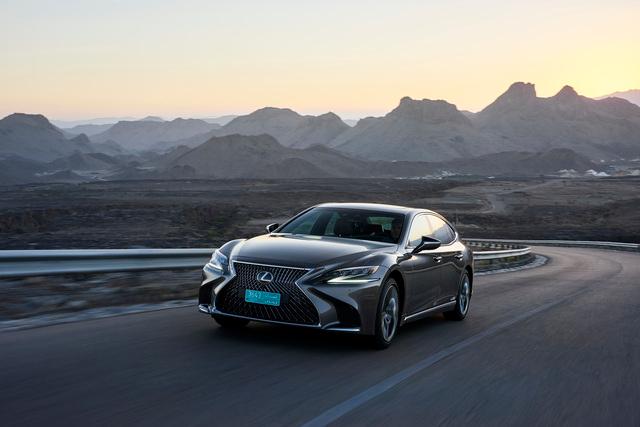Lexus LS 500H