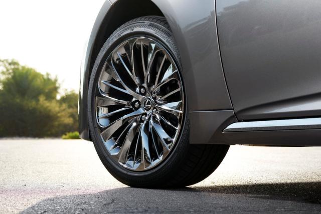 Lexus LS 500H