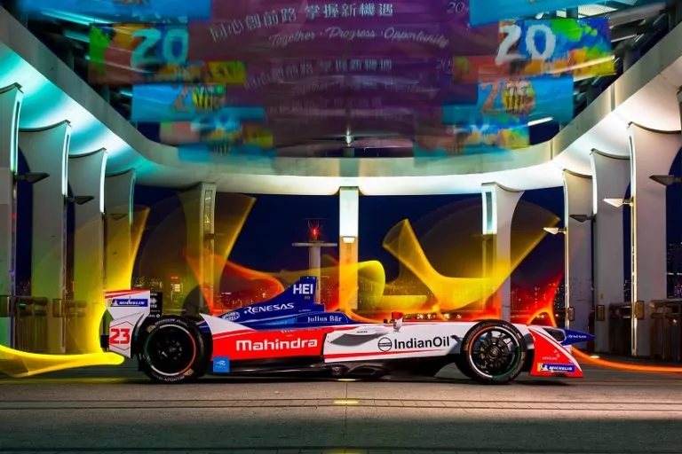 mahindra racing car