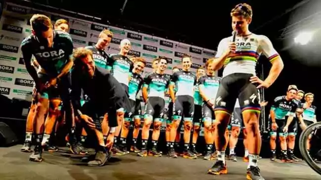 ralph denk e la bora hansgrohe
