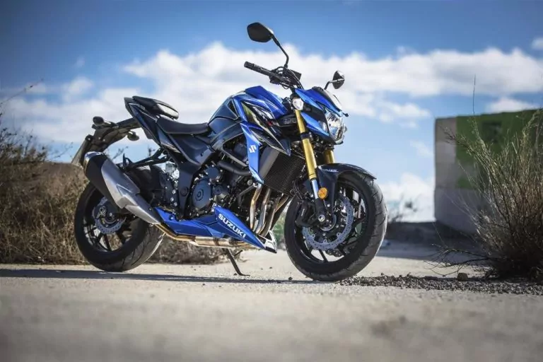 Suzuki GSX S750