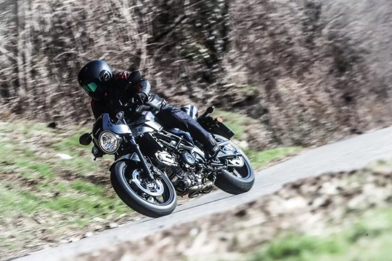 suzuki SV650X