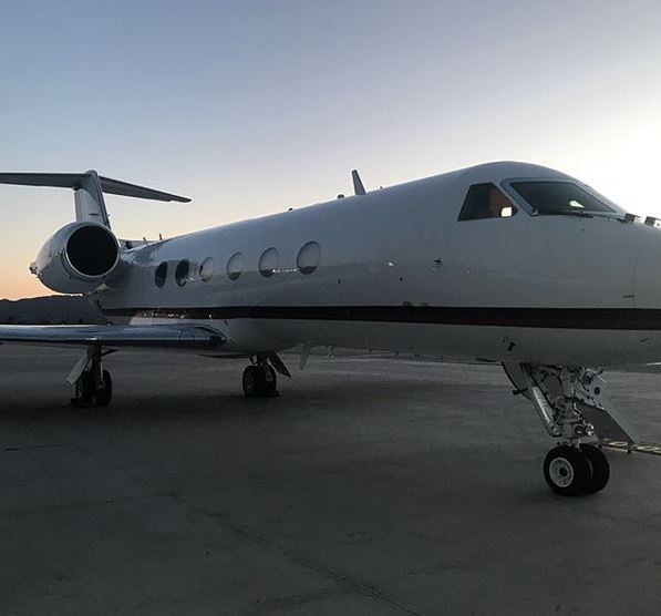 Jet privato Floyd Mayweather compleanno (1)
