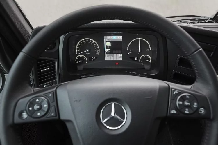 Nuovo Mercedes-Benz eActros 2