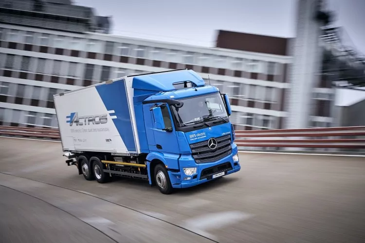 Nuovo Mercedes-Benz eActros 2