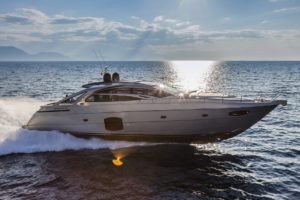 Pershing 70