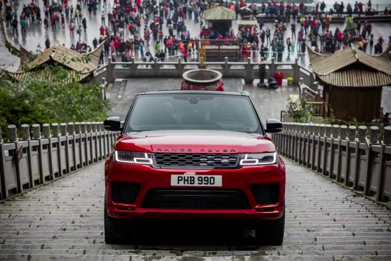 Range Rover Sport P400e