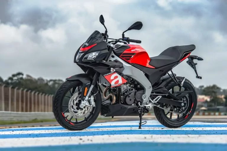 aprilia tuono 125