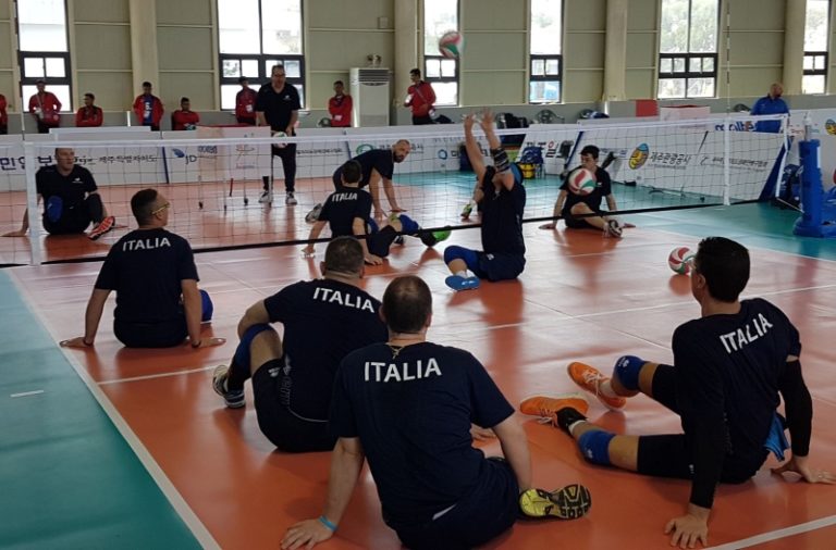 Gli azzurri del sitting volley in allenamento a Jeju Island