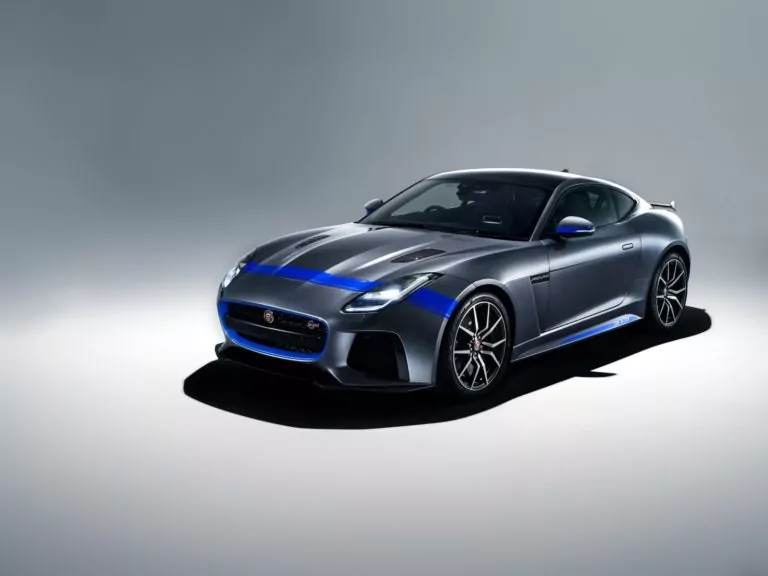 Jaguar F-TYPE SVR