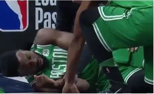Jaylen Brown infortunio
