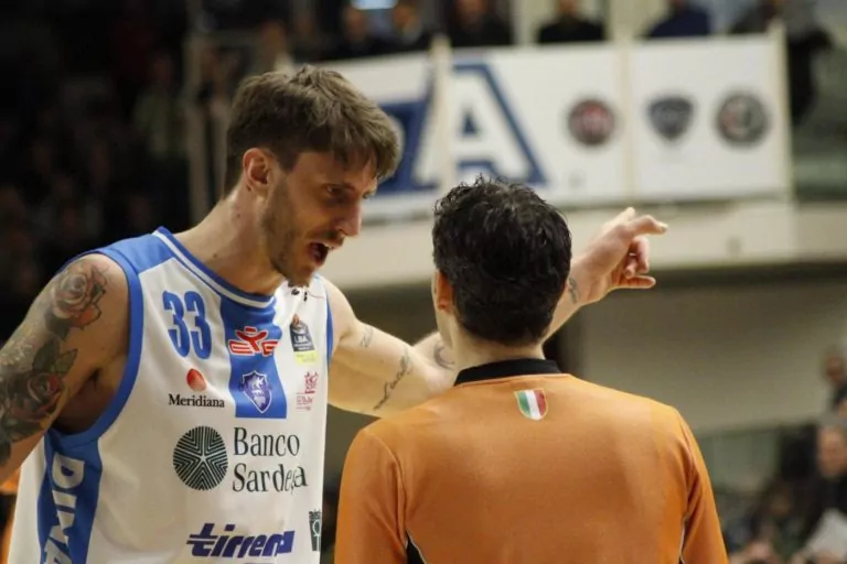 Basket, Dinamo Banco di Sardegna Sassari vs Segafredo Virtus Bologna polonara