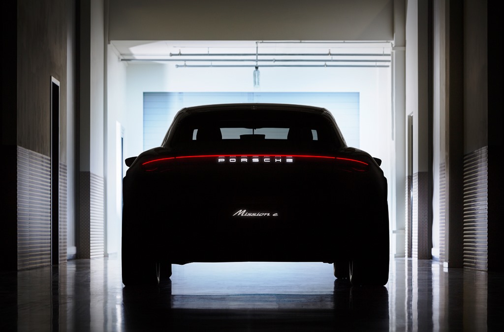 Porsche Mission E Cross Turismo