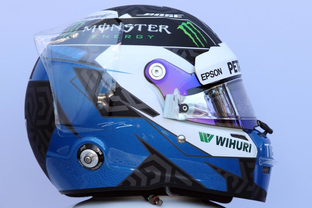 Casco Valtteri Bottas