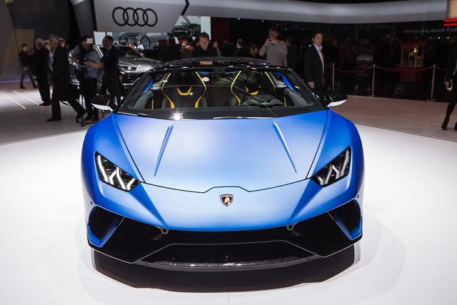 lamborghini alcantara