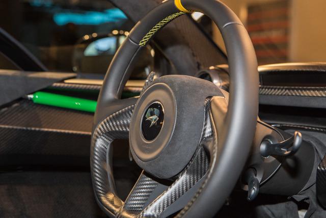 mclaren senna alcantara