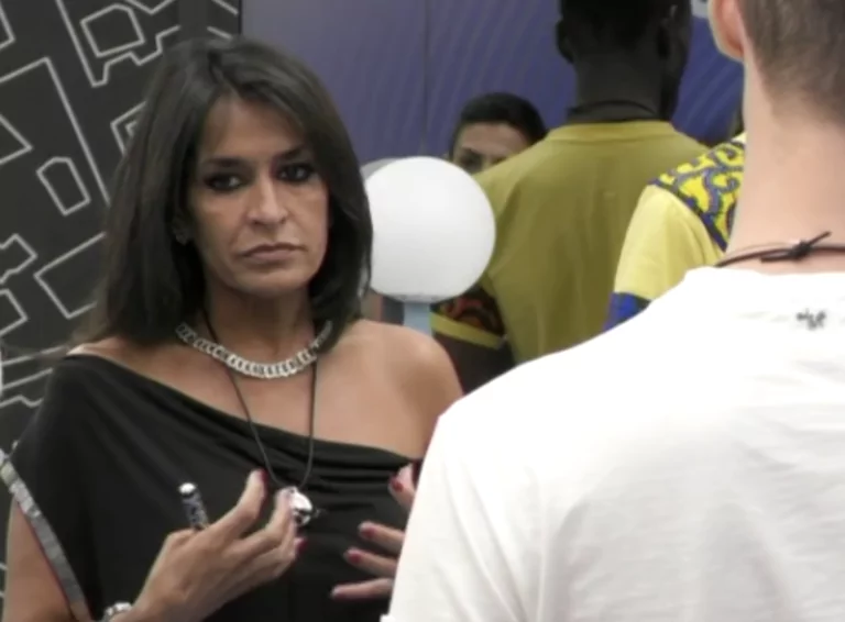 AIDA NIZAR