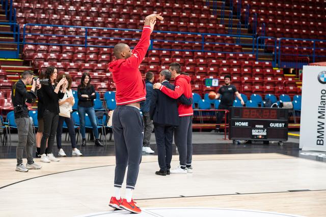 BMW EA7 Olimpia Milano