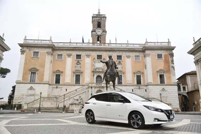Nuova Nissan LEAF Raggi