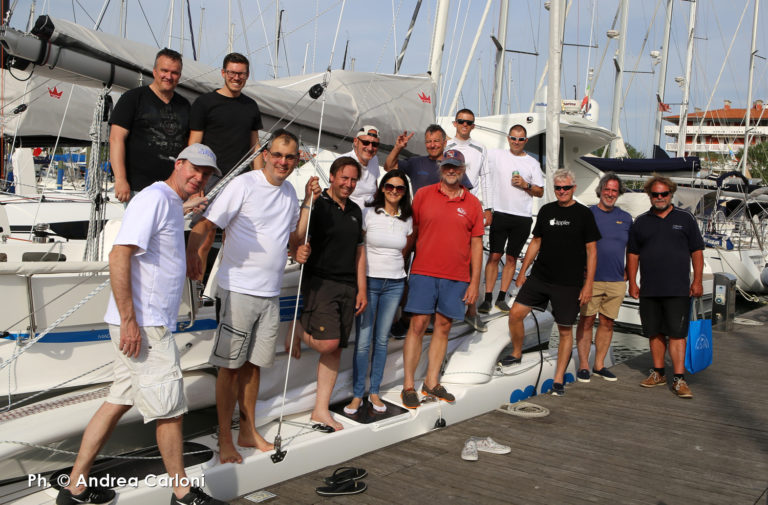 La200 Trimarani