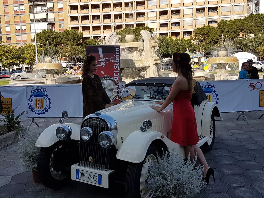 Modelle in abiti d'epoca (AC Lecce) Raduno Storico del Salento '17