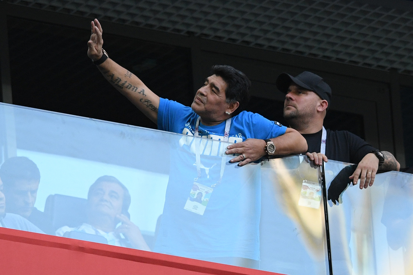 Maradona, svelato il mistero degli orologi: ecco perchè Diego ne indossa  sempre due