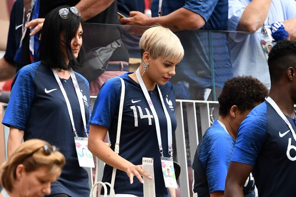 France's midfielder Blaise Matuidi's wife Isabelle arrives to attend the Russia 2018 World Cup Group C football match between Denmark and France at the Luzhniki Stadium in Moscow on June 26, 2018. / AFP PHOTO / FRANCK FIFE / RESTRICTED TO EDITORIAL USE - NO MOBILE PUSH ALERTS/DOWNLOADS