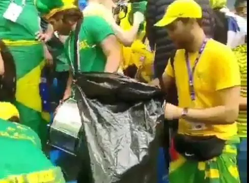 tifosi brailiani spazzatura