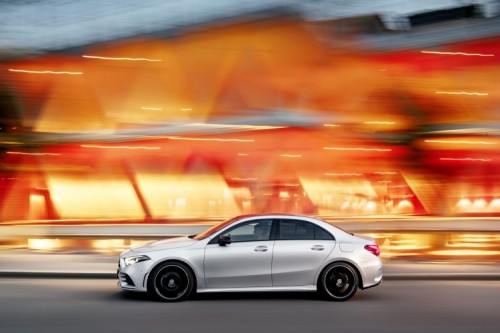 500_mercedes-benzclasseaberlina1