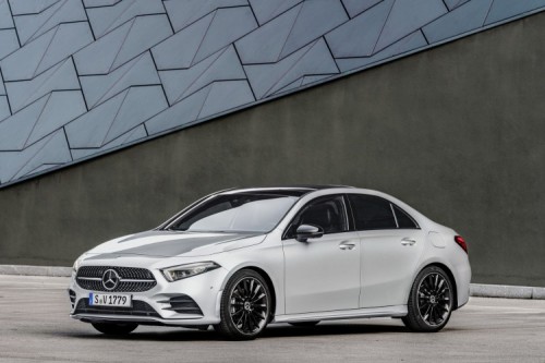 500_mercedes-benzclasseaberlina1