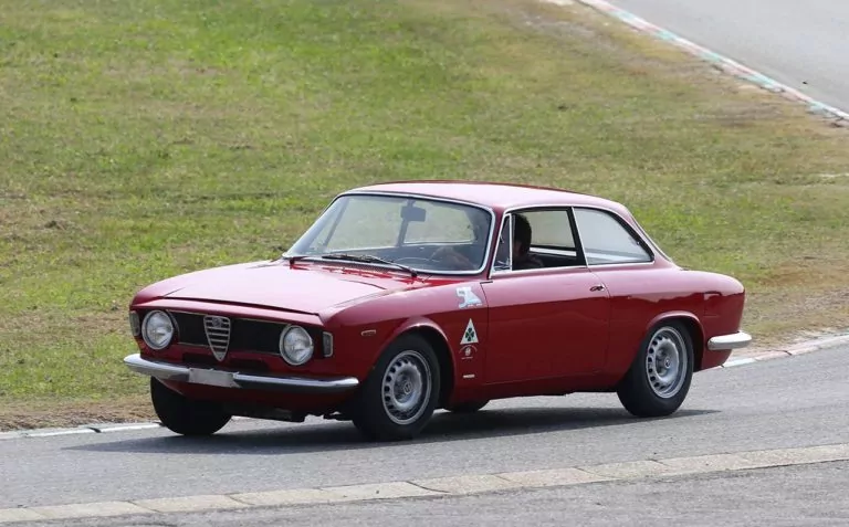Heritage_02_Giulia_Sprint_GTA_1965_02