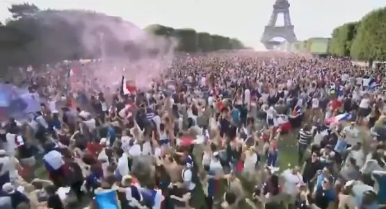 parigi festa mondiali russia 2018