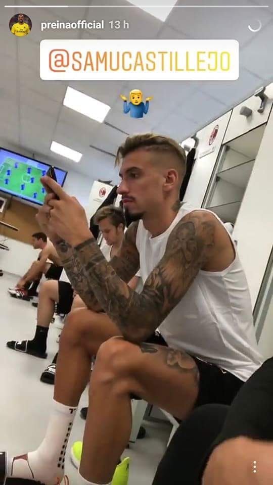 Pepe Reina foto Samu Castillejo spogliatoio Milan