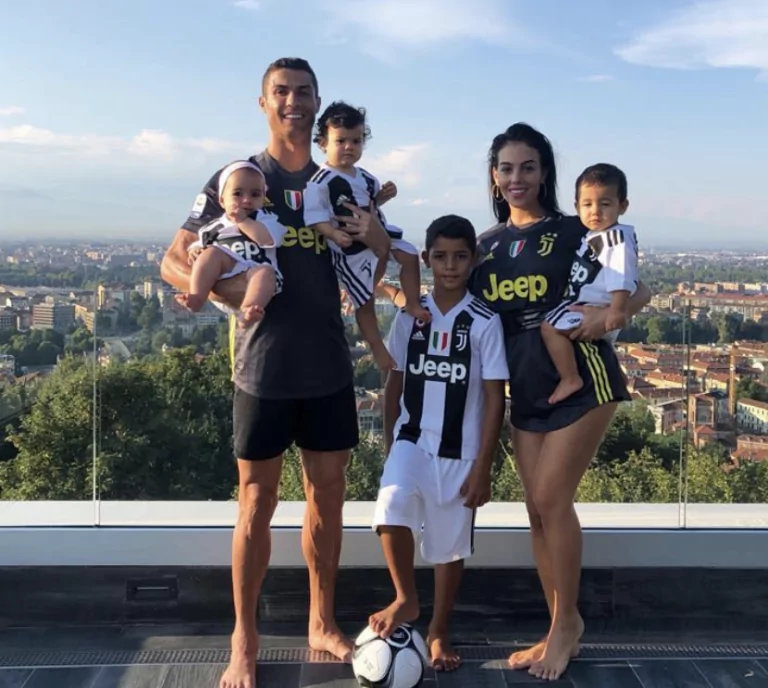 cristiano ronaldo famiglia bianconera