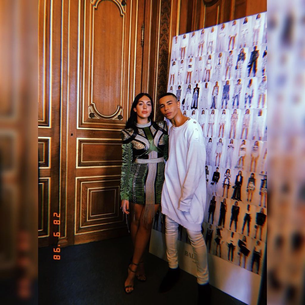 Georgina Rodriguez parigi sfilata balmain