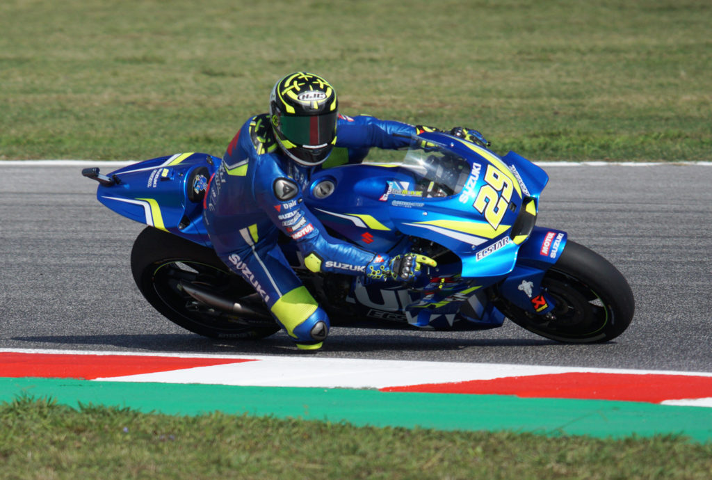 andrea iannone suzuki