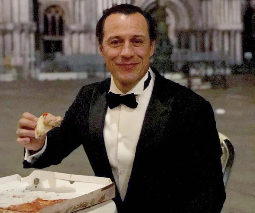 stefano accorsi pizza