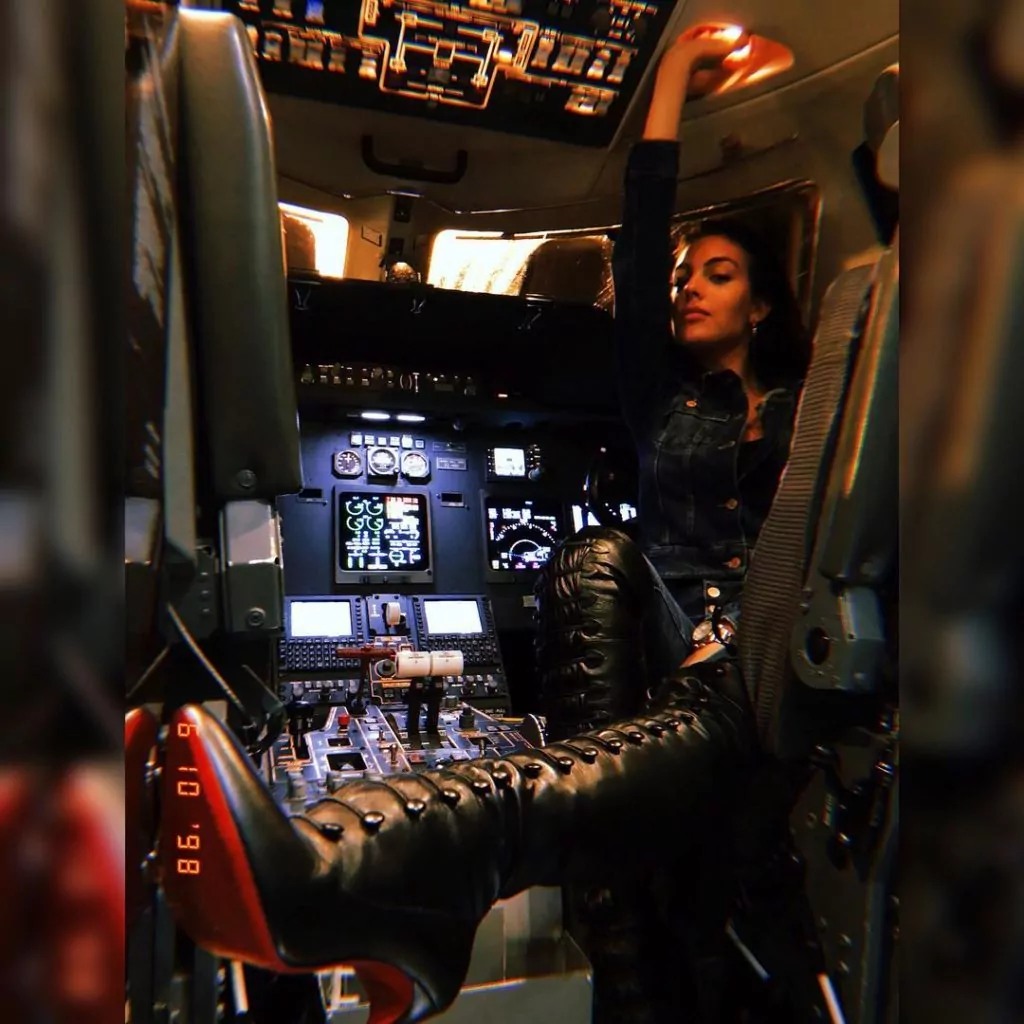 georgina rodriguez aereo privato