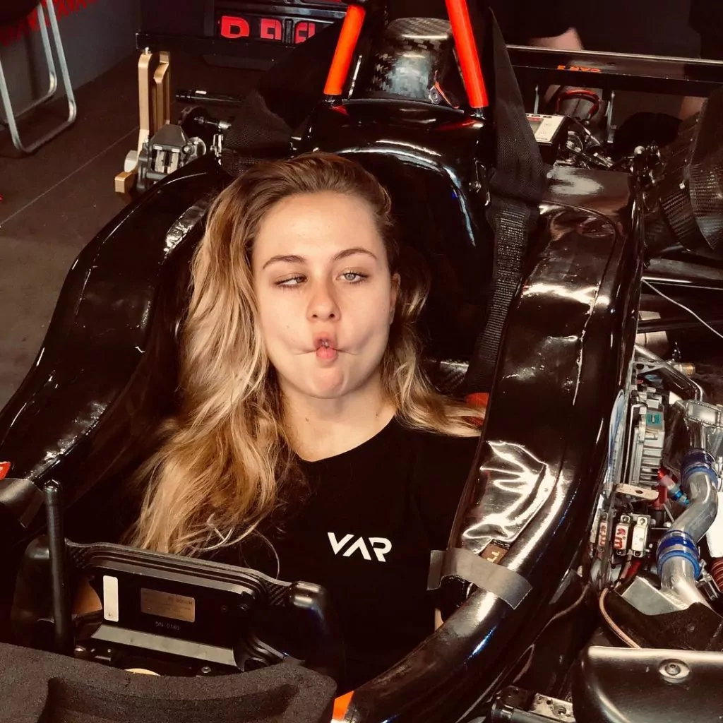 sophia floersch