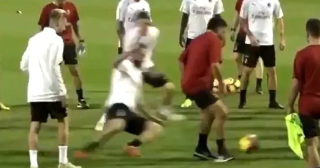 Higuain Gattuso scivolata torello