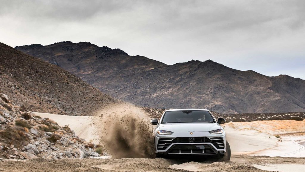 lamborghini urus vs lm002