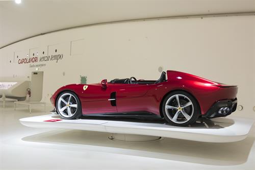 museo Enzo Ferrari modena