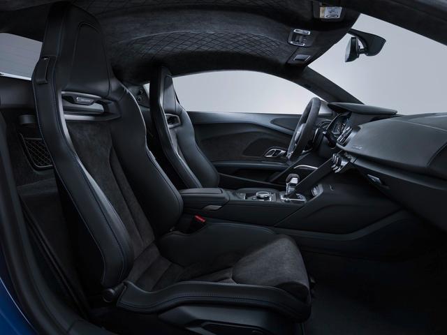 AUDI R8 2019