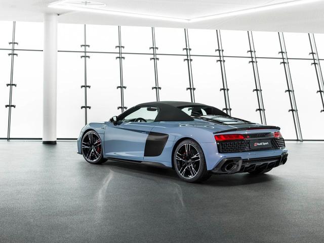 AUDI R8 2019