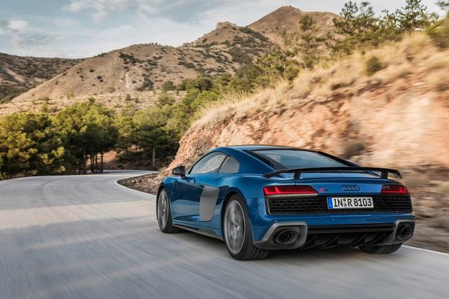 AUDI R8 2019