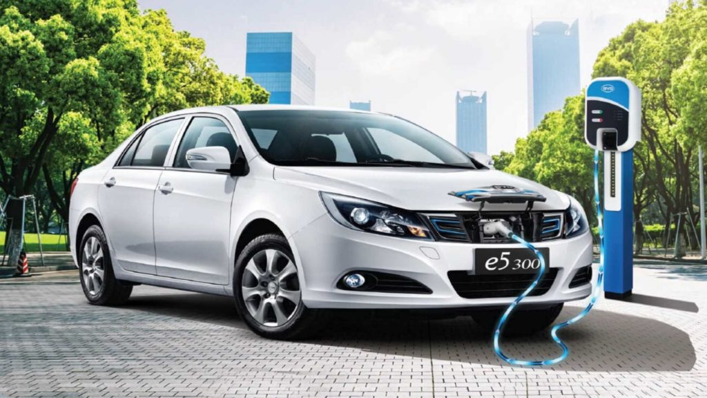 BYD E5