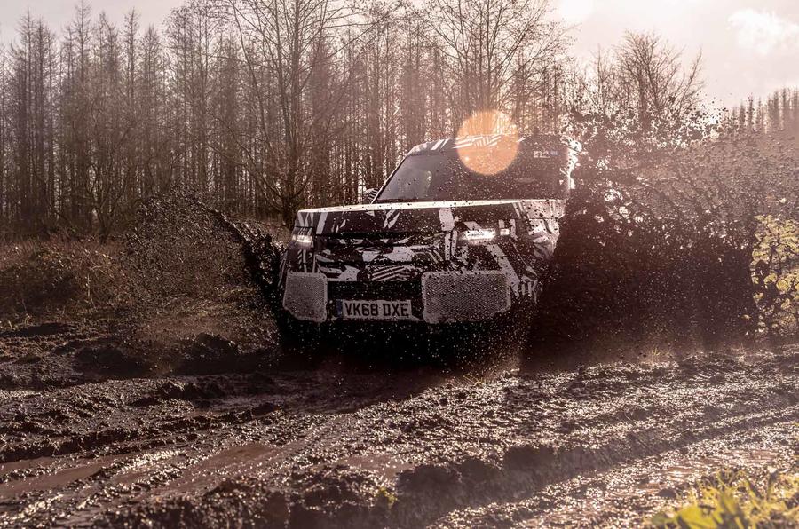 Land Rover Defender 2019