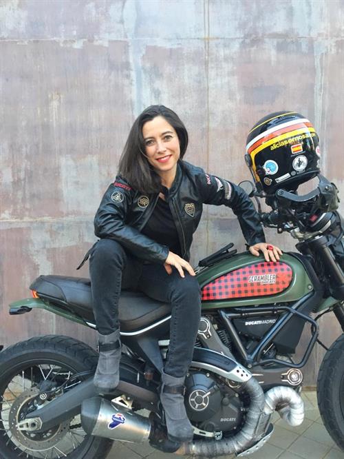 alicia sornosa ducati scrambler africa