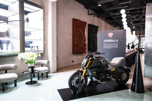 ducati diavel materico Milano design week