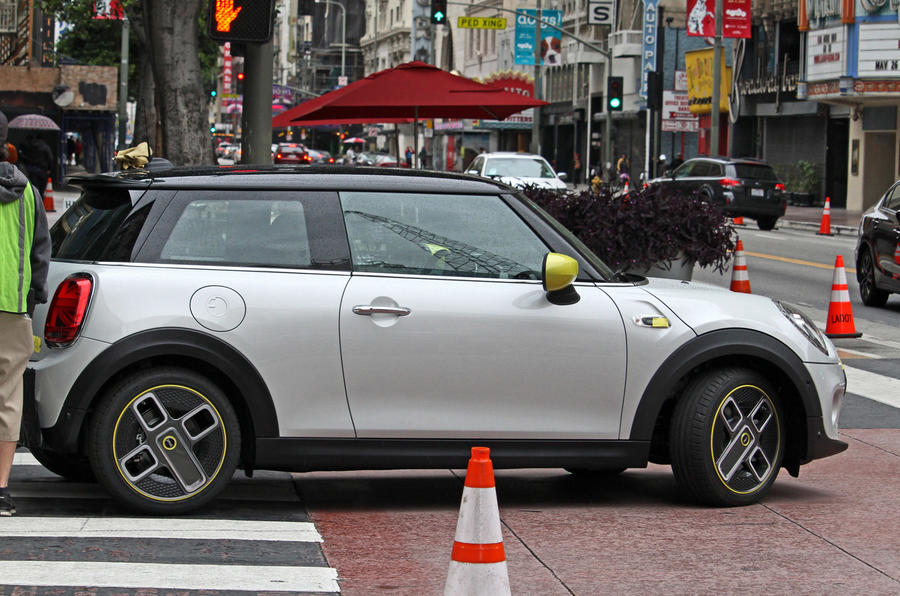 MINI cooper S E